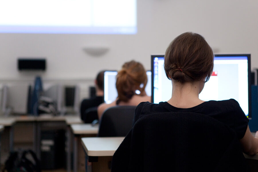 FOTO: Počítačová učebna