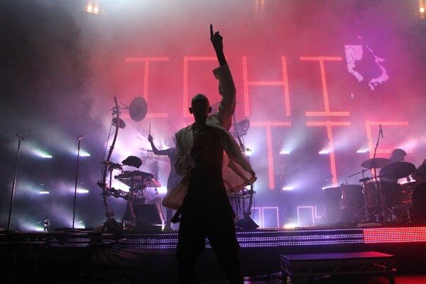 Faithless, Zdroj:archiv