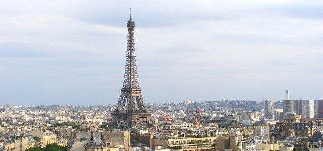 Paříž Eiffelova věž