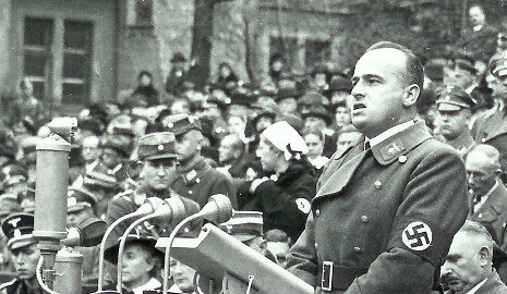 FOTO: Hans Frank
