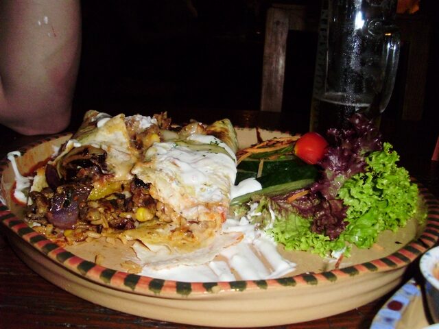 FOTO: Burrito s fazolemi a kuřecím masem