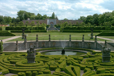 Francouzský park na zámku Dobříš, Zdroj: pictures.com