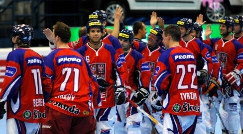 Čeští in-line hokejisté se radují ze zisku bronzových medailí