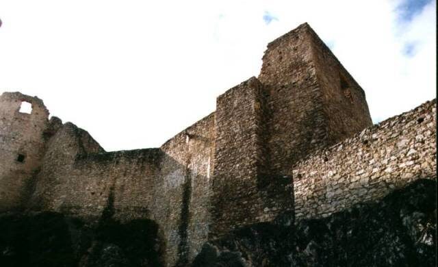 FOTO: Hrad Rabí