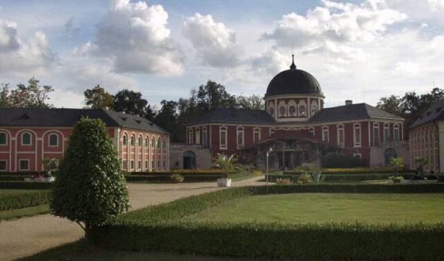 FOTO: Zámek Veltrusy